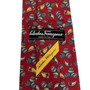 Salvatore Ferragamo Men's Tie Birds & Vades Red Satin Silk 3.75" (W) 54" (L) guc